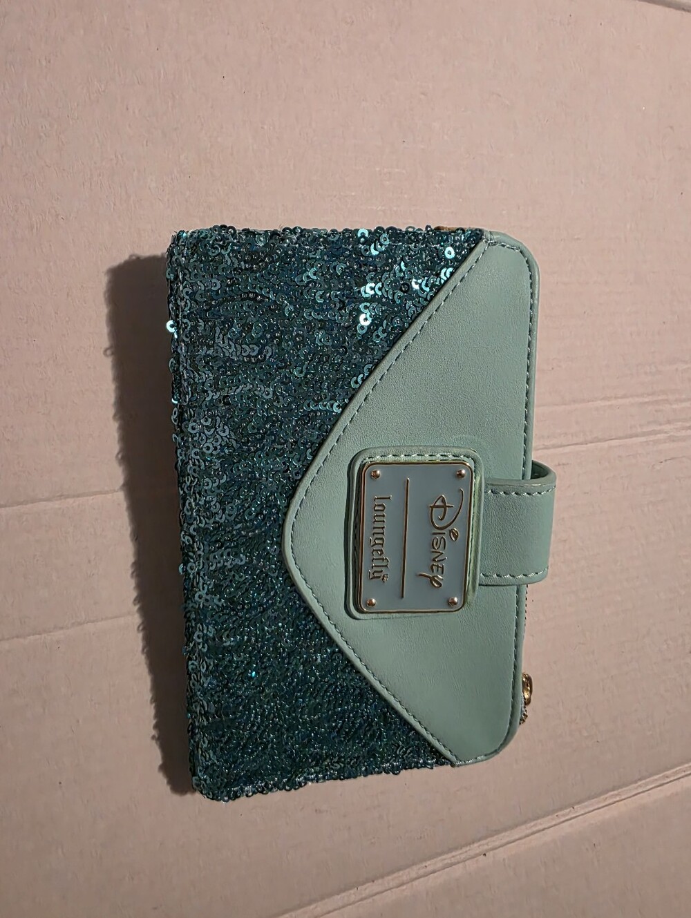 Loungefly Disney Princess Jasmine Sequin Wallet - Picture 2 of 4